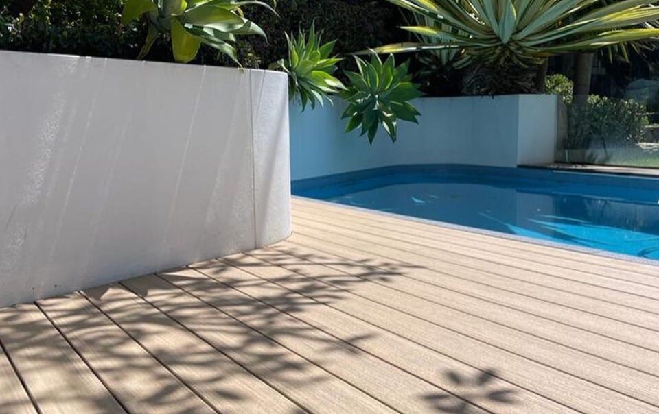 Timber vs Composite: What’s the Best Decking Material for Sydney Homes?